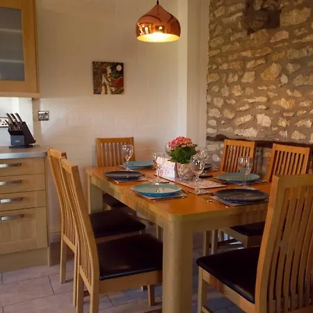 Kirkdale בית נופש הלמסלי