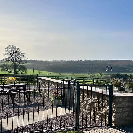 Kirkdale הלמסלי