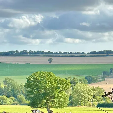 Kirkdale הלמסלי